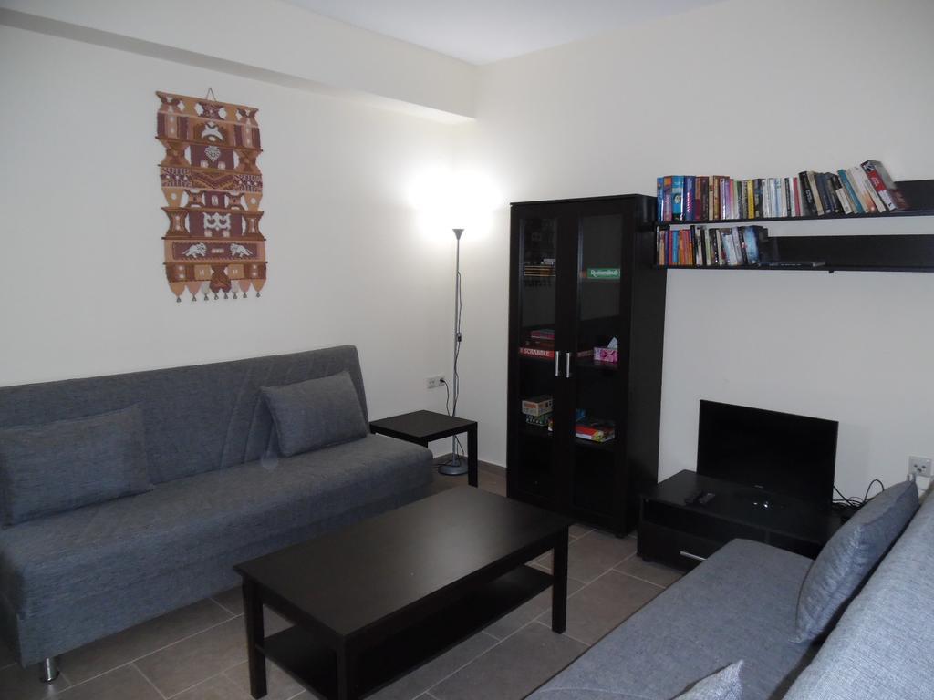 Artemis Appartments Pitsidia Exterior foto